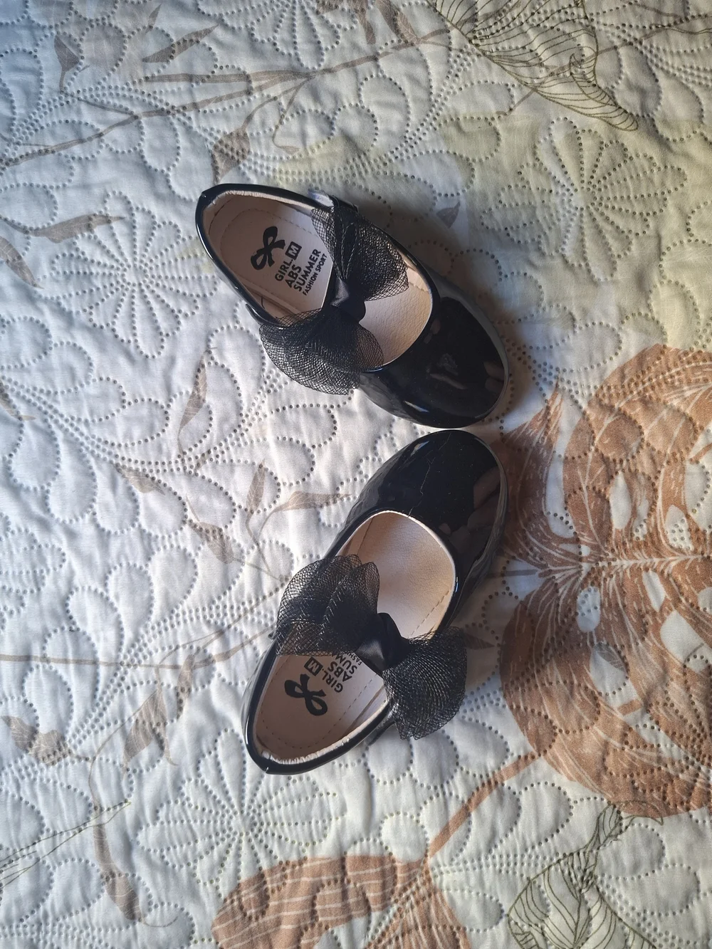 Girls Black Patent Mary Jane Shoes with Bow